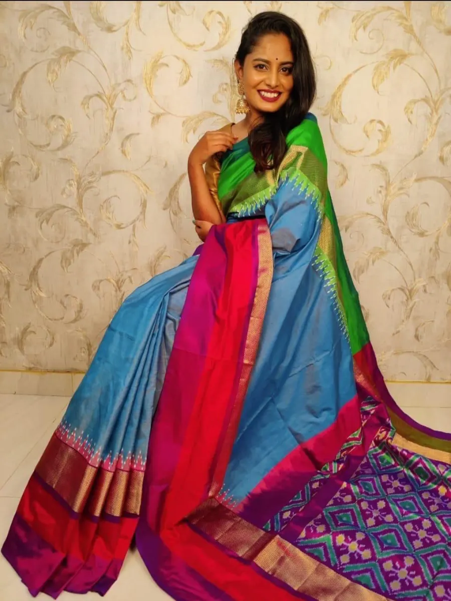 Women's Ikat Silk Print Saree Elegant Handwoven Traditional Saree with Vibrant Patterns, Perfect for Festivals, Weddings, and Special Occasions